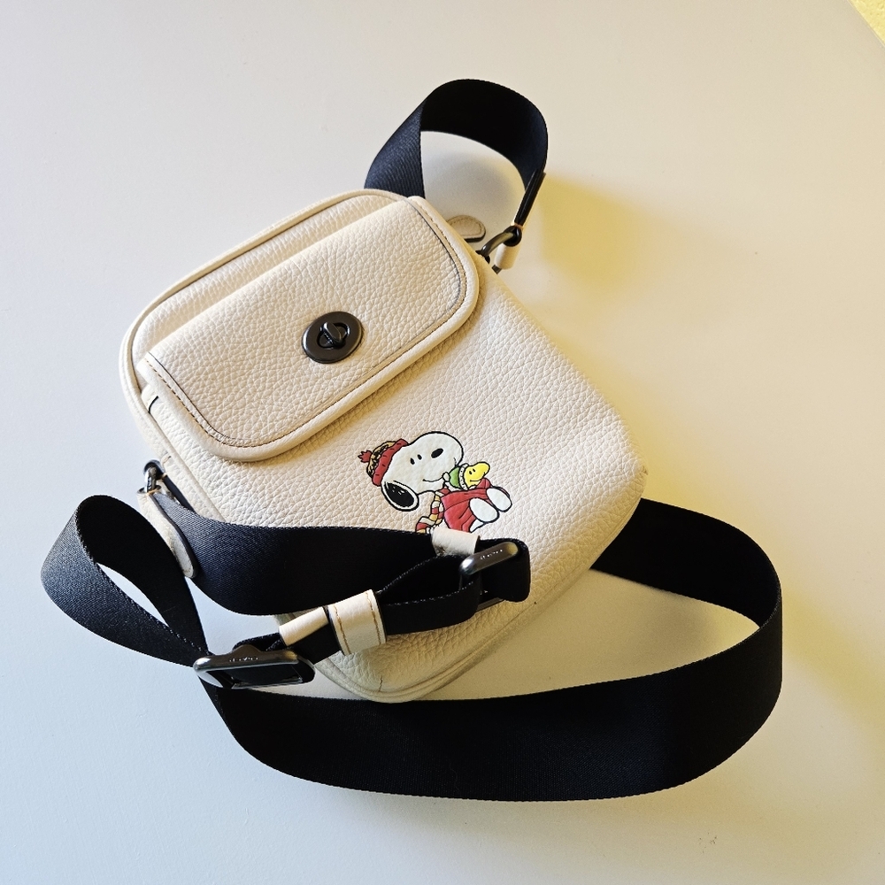 COACH CE613 X Peanuts Heritage Crossbody With Snoopy Motif Pebble Leather Bag - Picture 11 of 16